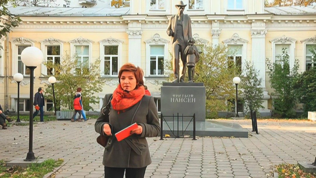 Сериал Пешком по Москве