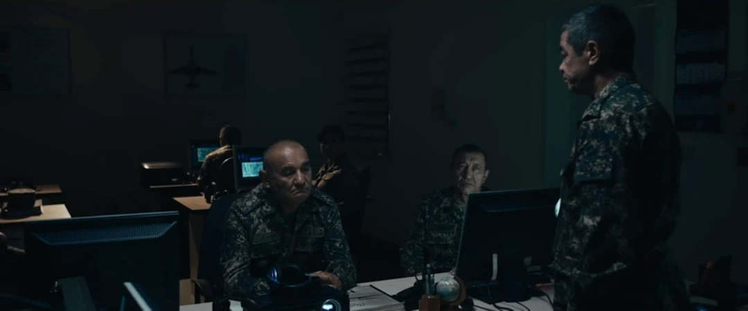 Фильм За мирным небом