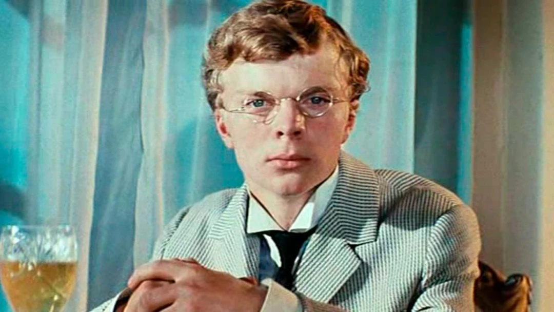 Неуловимый синий. Неуловимый синий. Ксанка щусь. Обложки книг боевиков\. Неуловимые 2015.