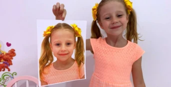 95 серия. Настя играет с волшебными фотографиями