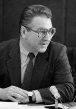 Владимир Цветов