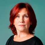 Лара Шум