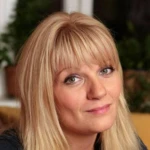 Анна Ардова