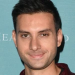 Джонатан Перера