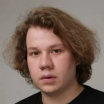 Павел Комаров