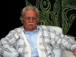 Искандер Хамраев
