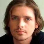 Андрей Новиков