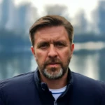 Влад Николаев