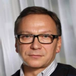 Игорь Угольников
