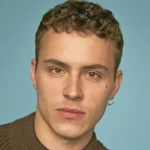 Арон Пипер
