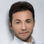 Вячеслав Манучаров