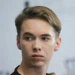 Денис Власенко